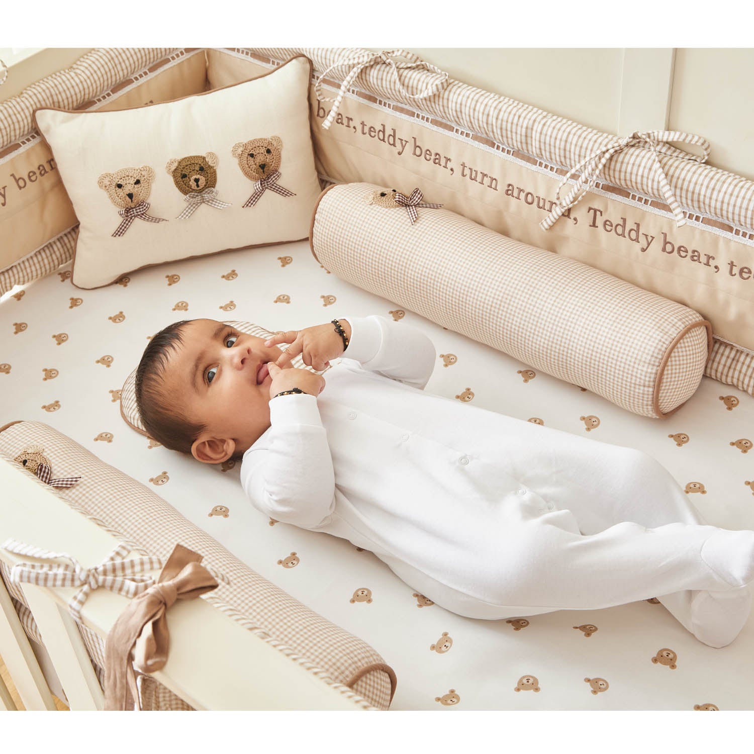 Teddy Crib Bedding Set - Set of Eight