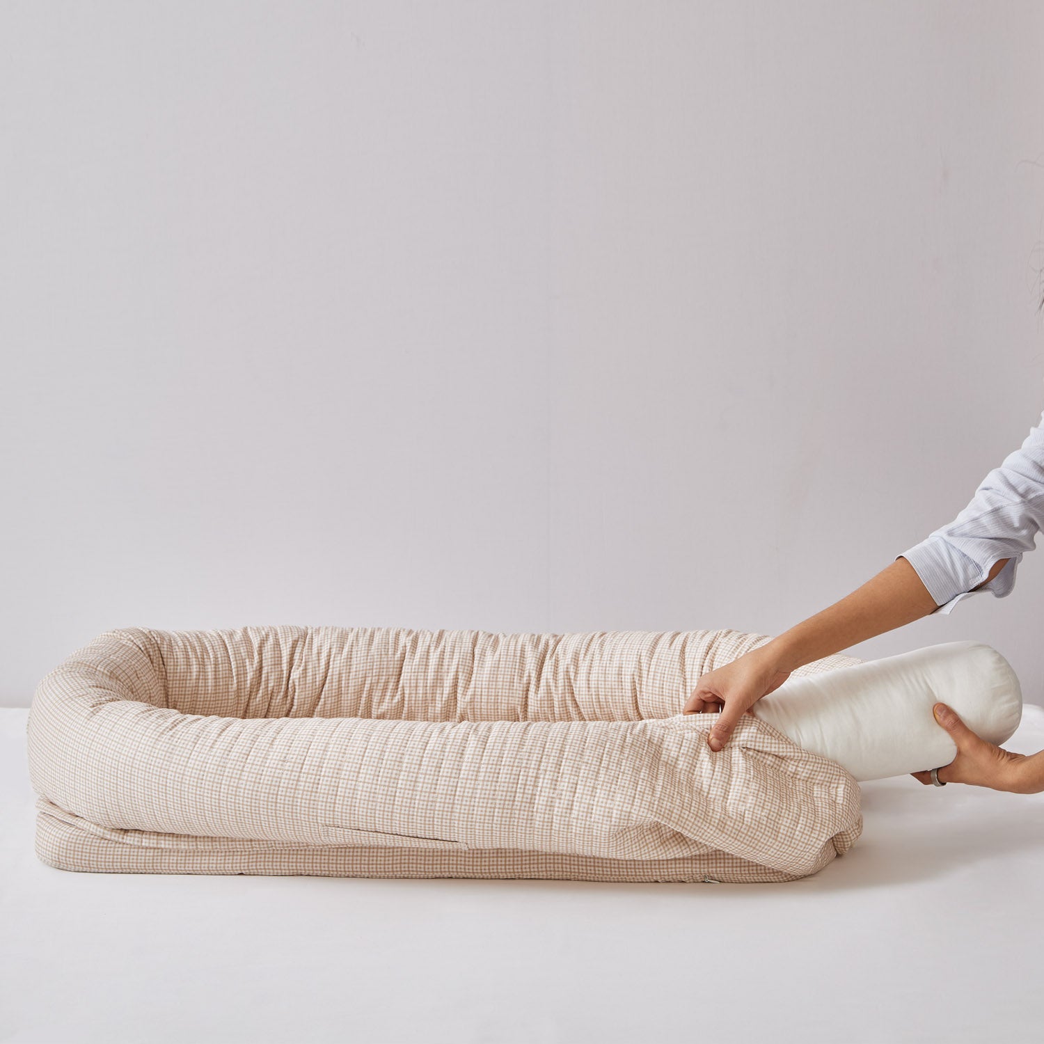 Checked Newborn Baby Nest