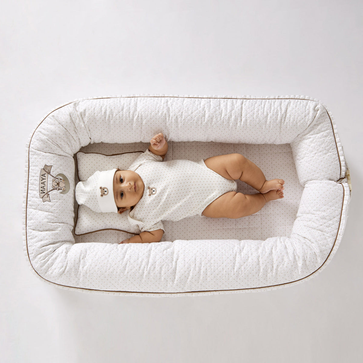 Polka Dots White Newborn Baby Nest