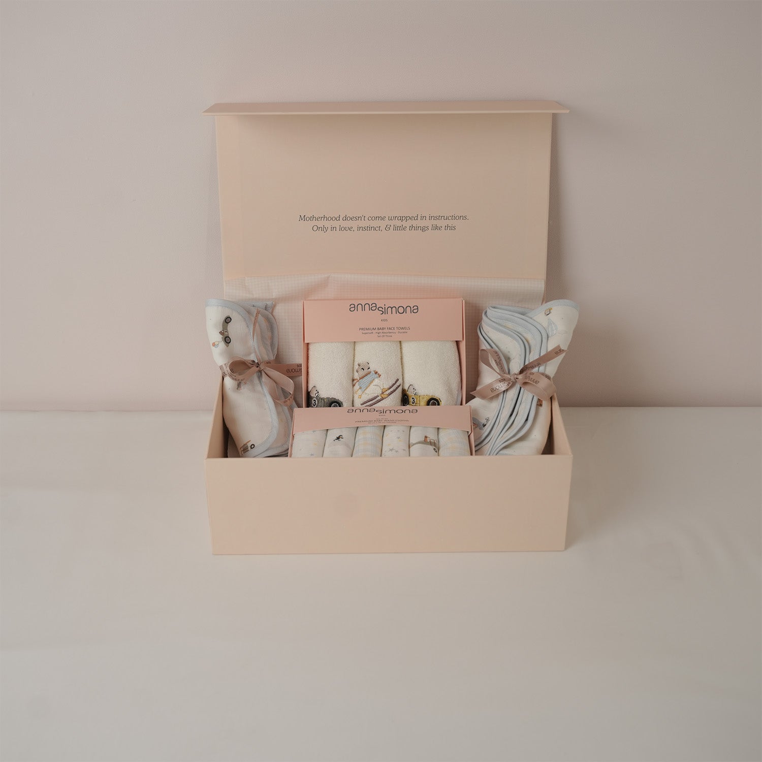 Adventure Feeding Gift Box