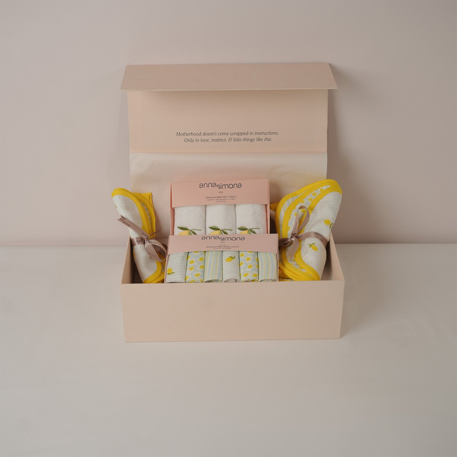 Sicily Feeding Gift Box