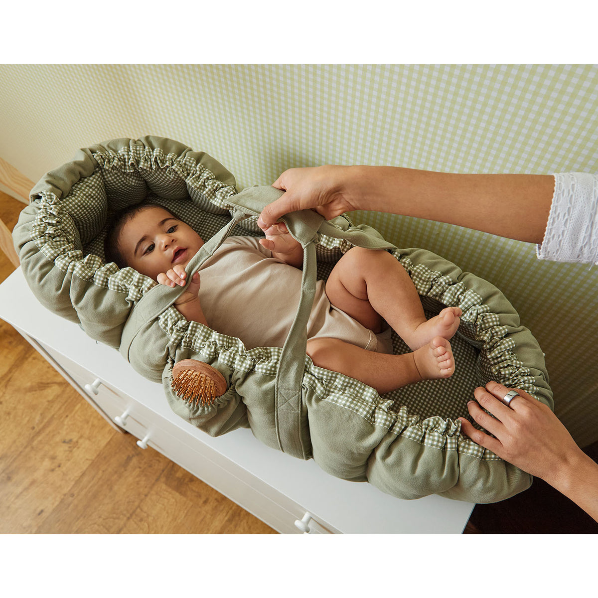 Green Checks Cradle All-in-one Carry Nest